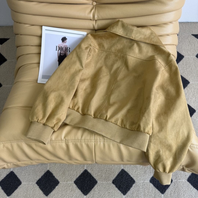 Ch**el outwear